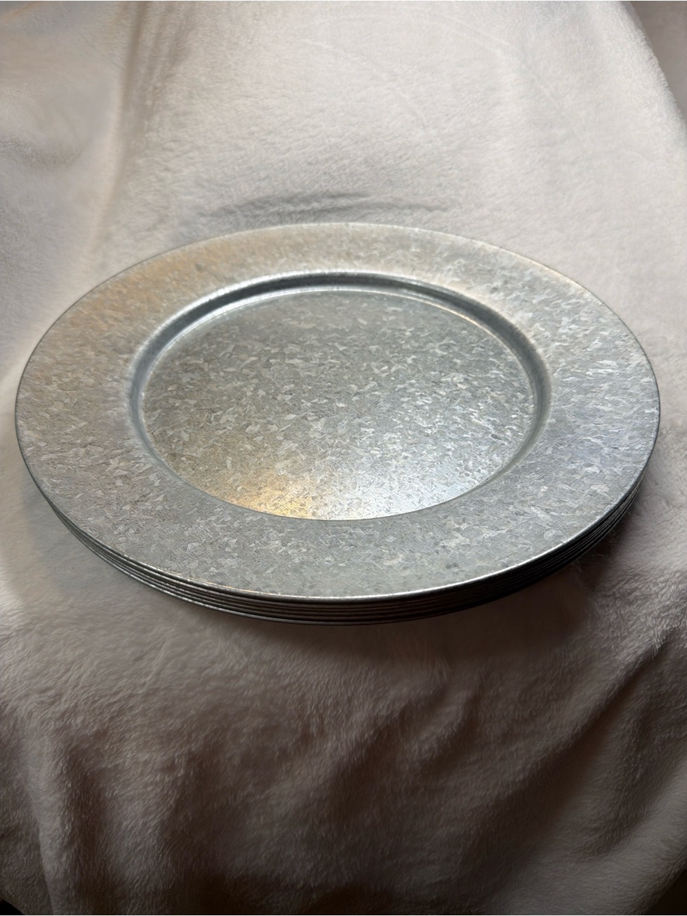 Galvanized Metal Plate Chargers